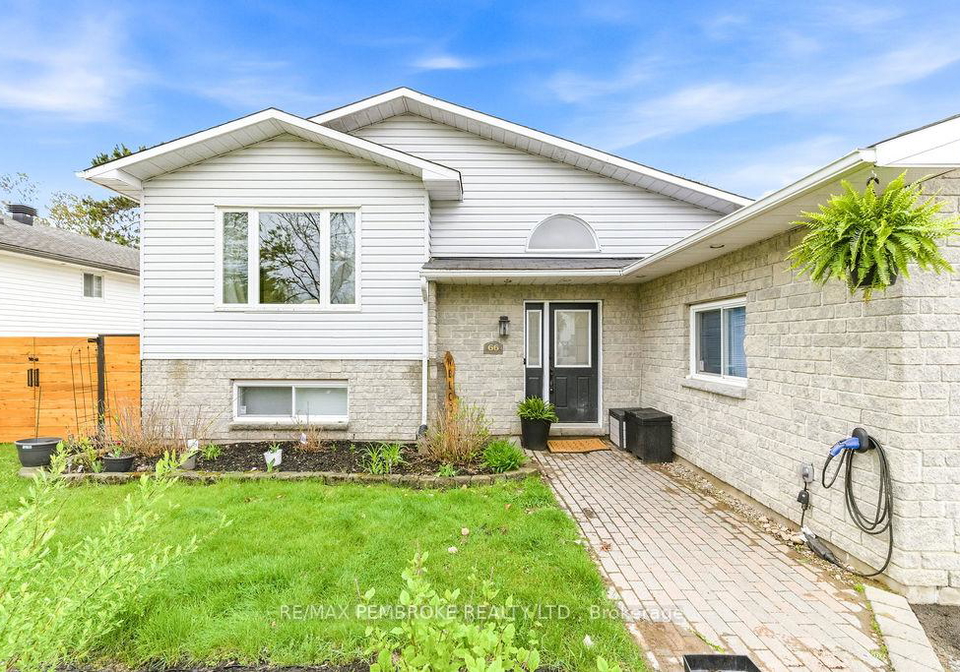66-woodland-crescent-petawawa-ontario-x13173152