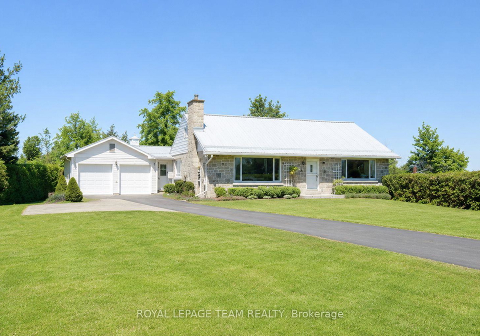 2427-county-road-18-north-grenville-ontario-x13173166