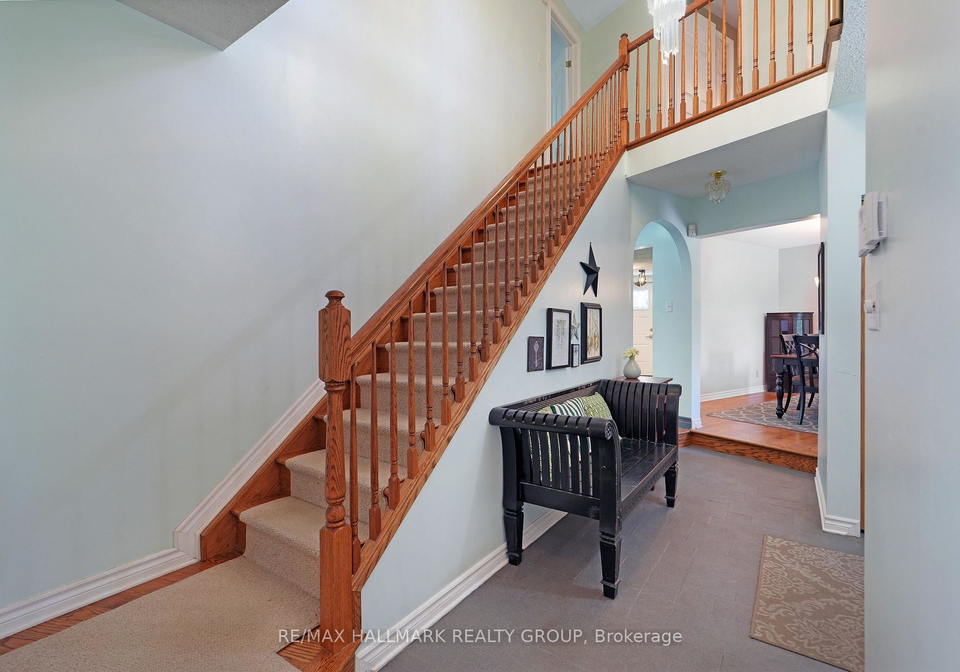 10-coxford-street-ottawa-ontario-x13173292