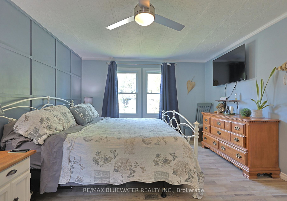 114-pebble-beach-parkway-south-huron-ontario-x13173524
