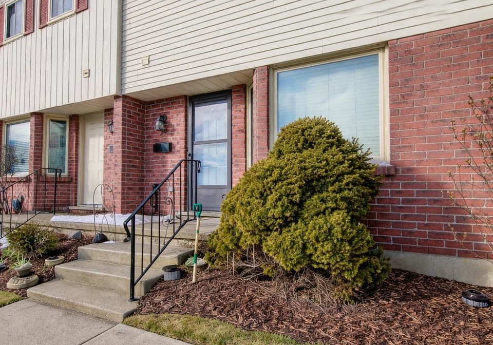 1093-nellis-street-woodstock-ontario-x13173550
