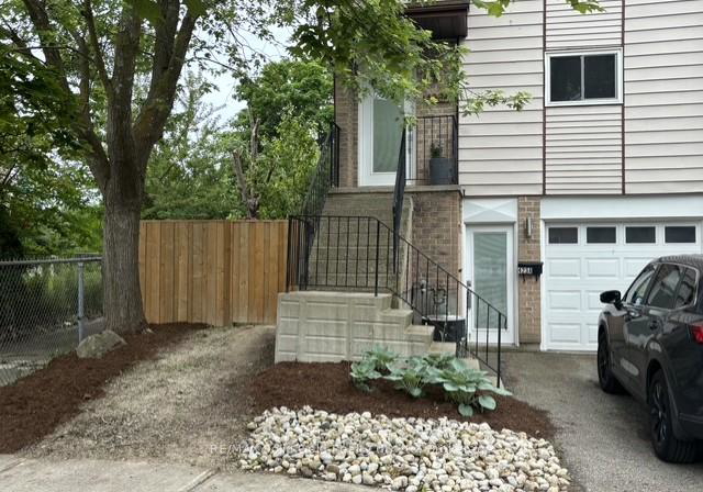 423-cadbury-court-waterloo-ontario-x13173680