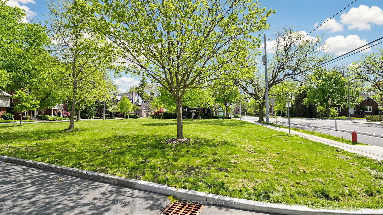 3-oakwood-place-hamilton-ontario-x13173756