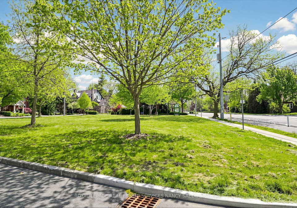 3-oakwood-place-hamilton-ontario-x13173756