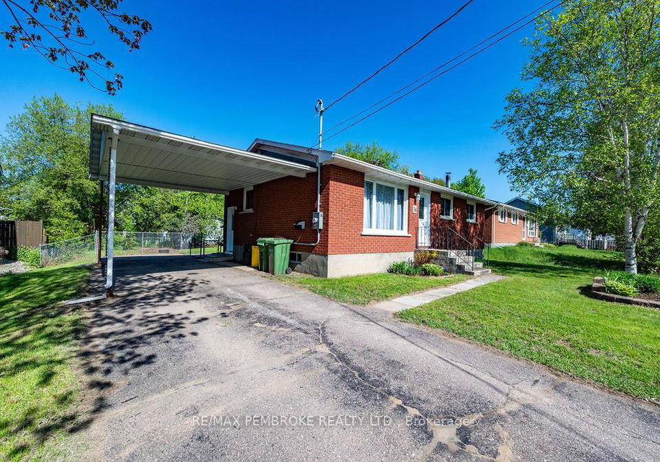 36-selkirk-street-petawawa-ontario-x13173764