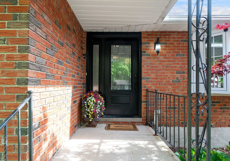 145-suncoast-drive-w-goderich-ontario-x13173964