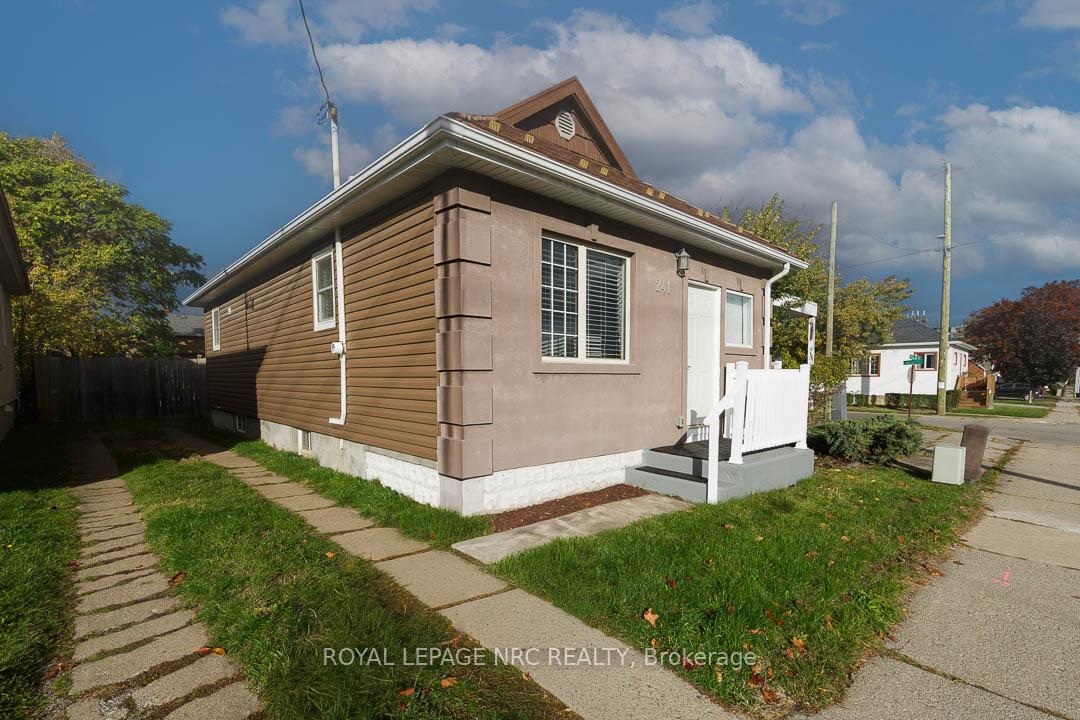 241-vine-street-st-catharines-ontario-x13173992