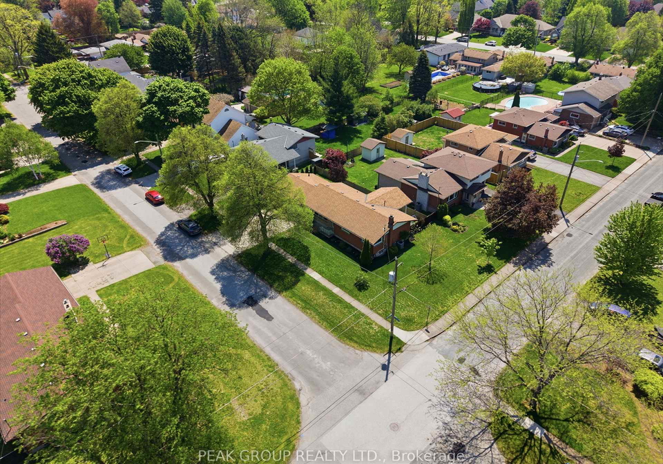 6408-gore-street-niagara-falls-ontario-x13174032