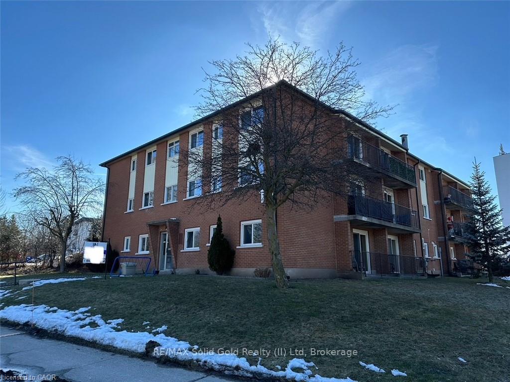 15-mowat-boulevard-kitchener-ontario-x13174194