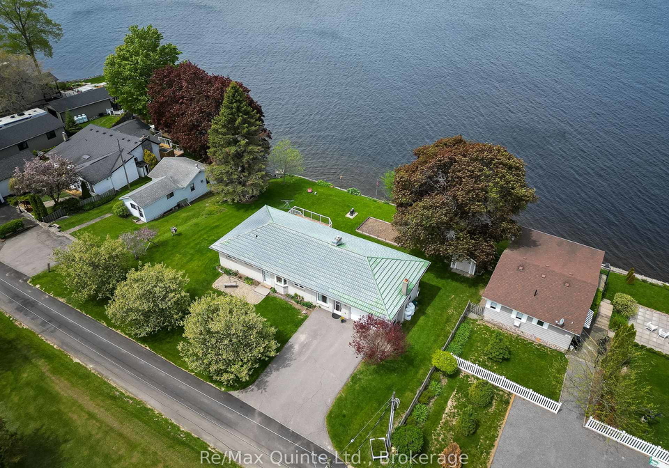 54-cedar-lane-prince-edward-county-ontario-x13174268