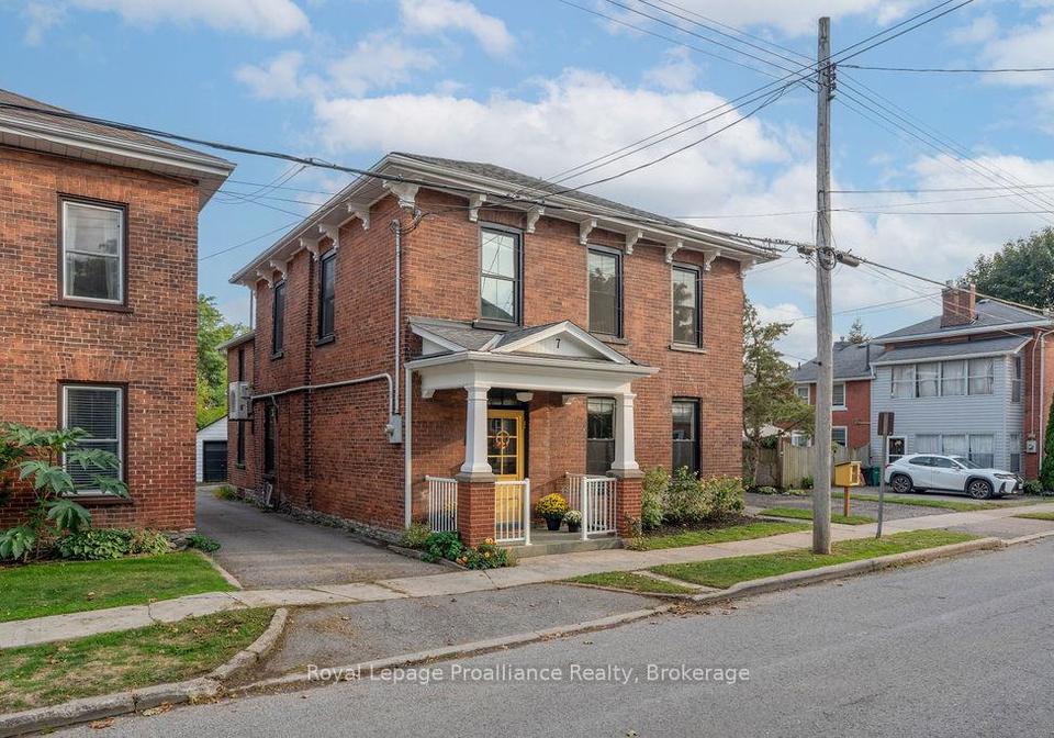 7-forin-street-belleville-ontario-x13174422