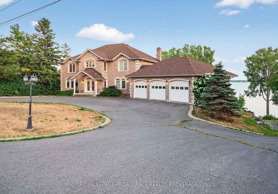 4734-lakeside-lane-loyalist-ontario-x13174492
