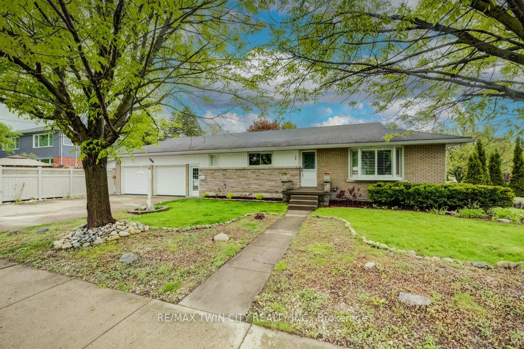 196-lourdes-street-waterloo-ontario-x13174698