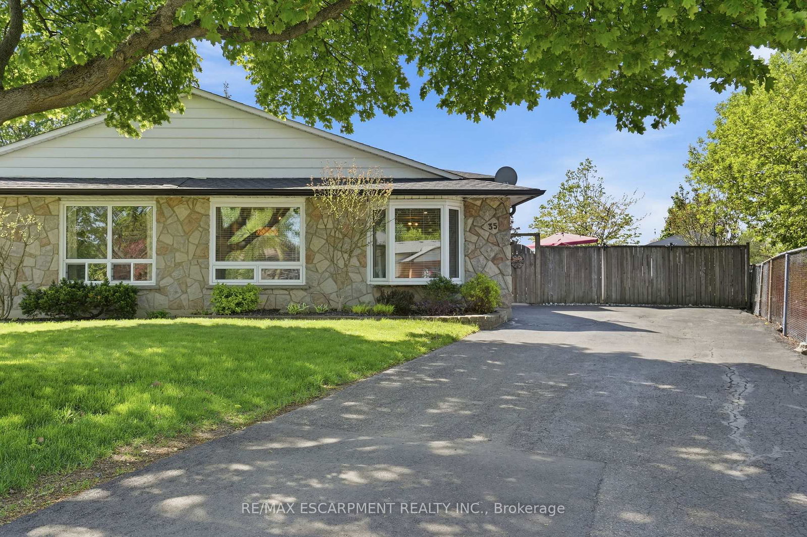 35-gretna-court-hamilton-ontario-x13174724