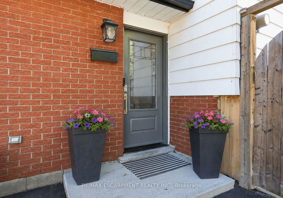 35-gretna-court-hamilton-ontario-x13174724