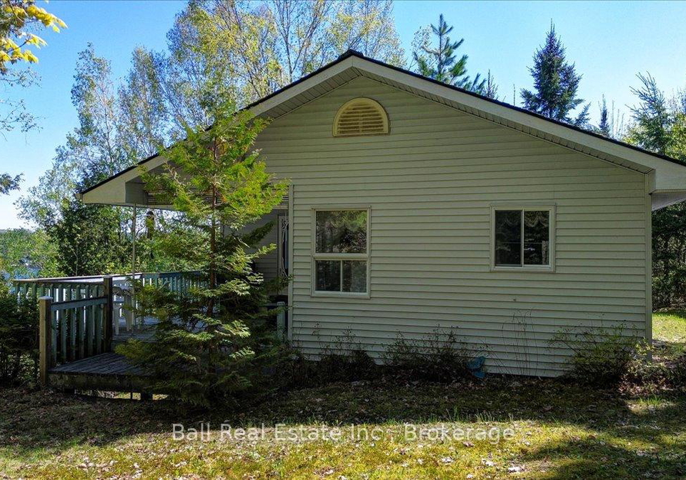 134-millionaires-walk-hastings-highlands-ontario-x13174756