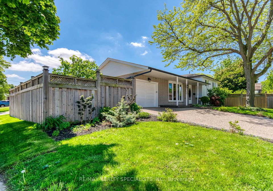 5-country-club-drive-hamilton-ontario-x13175104