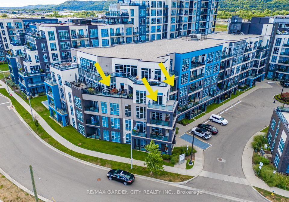 10-concord-place-grimsby-ontario-x13175110