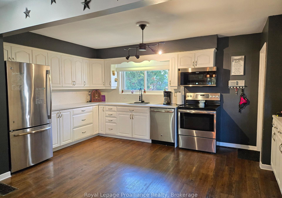 16-auburn-street-belleville-ontario-x13175132