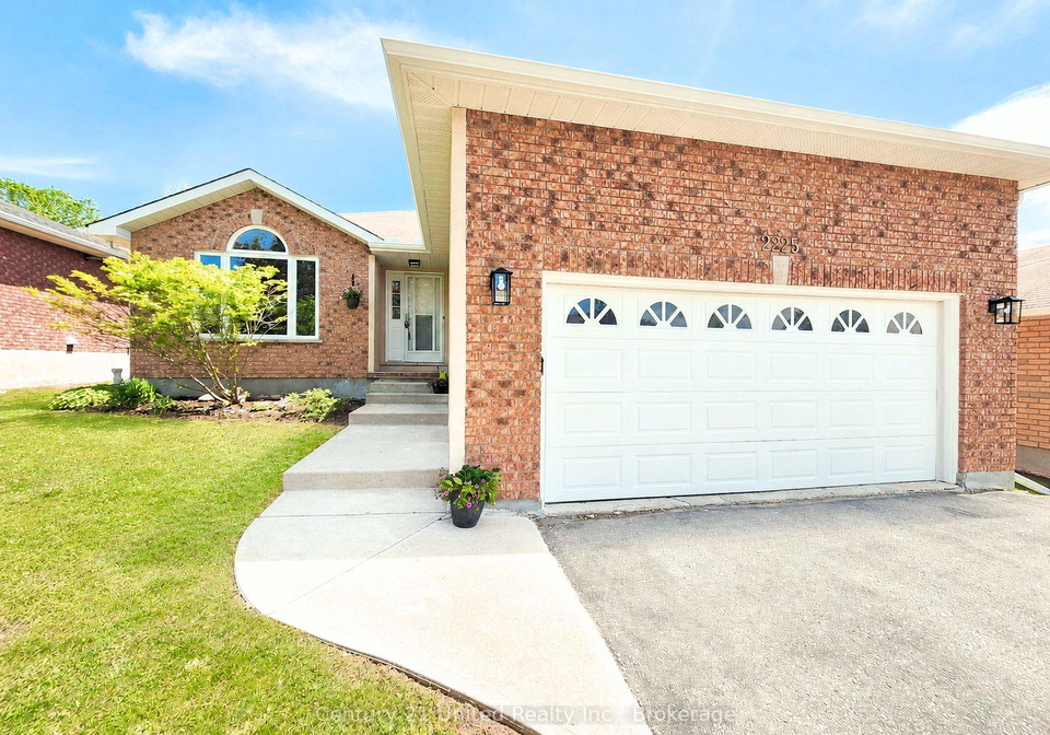 2225-lorraine-drive-peterborough-ontario-x13175134