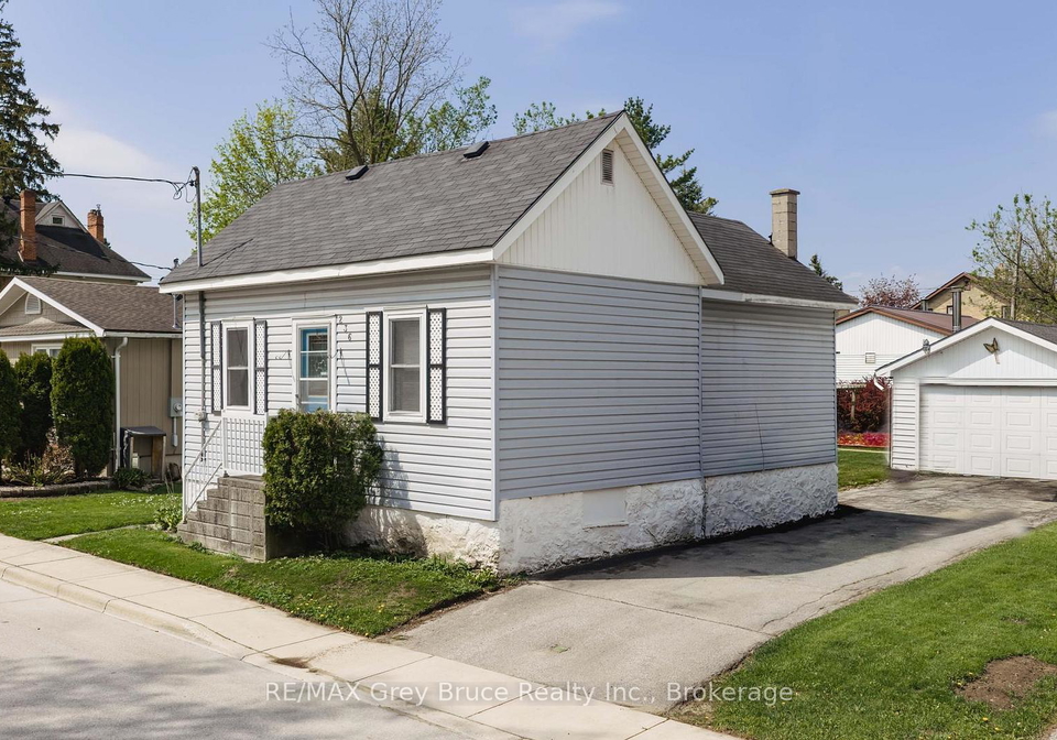 236-2nd-avenue-s-arran-elderslie-ontario-x13175254
