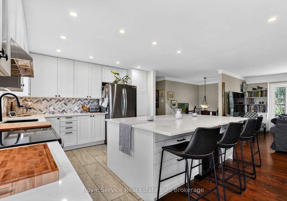 2021-county-3-road-prince-edward-county-ontario-x13175514