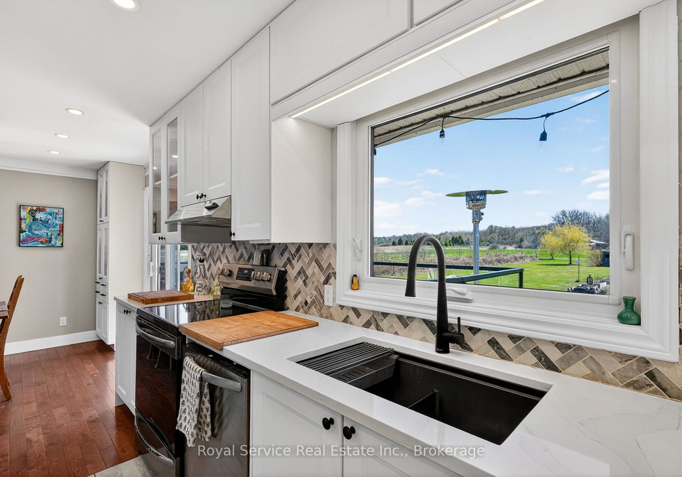 2021-county-3-road-prince-edward-county-ontario-x13175514