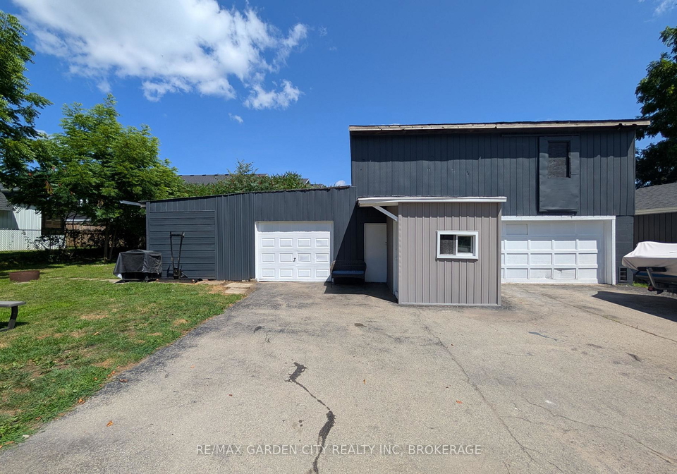 222-ridgeway-road-fort-erie-ontario-x13175782