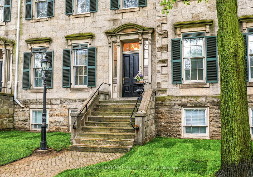 4duke-street-hamilton-ontario-x13175890
