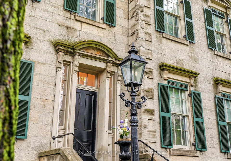 4duke-street-hamilton-ontario-x13175890