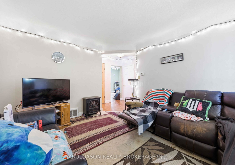 457-montcalm-avenue-sarnia-ontario-x13176806