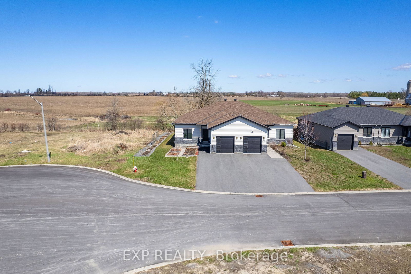 451-lancaster-lane-north-dundas-ontario-x13177150