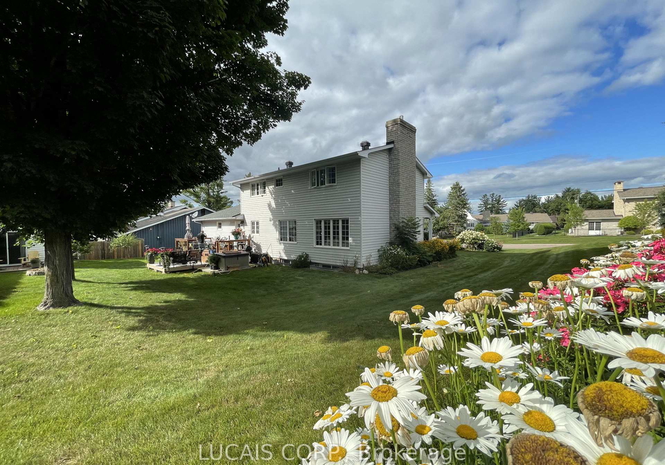 163-stevenson-crescent-renfrew-ontario-x13177278