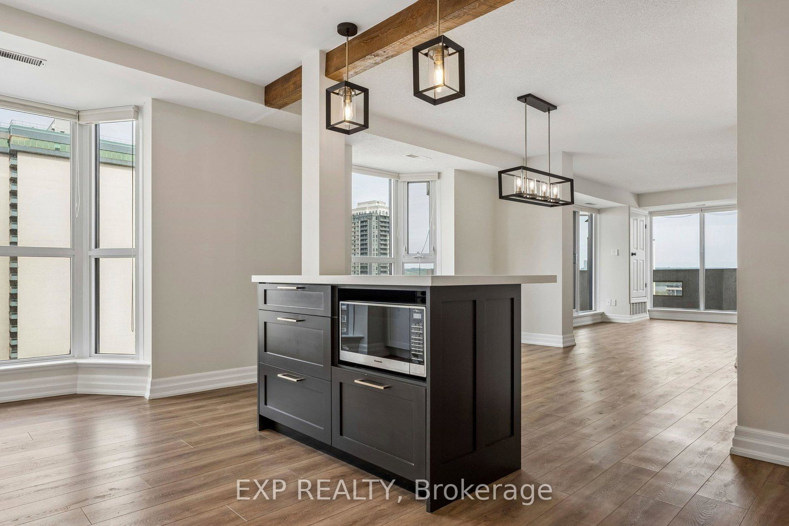 67-caroline-street-s-hamilton-ontario-x13177406