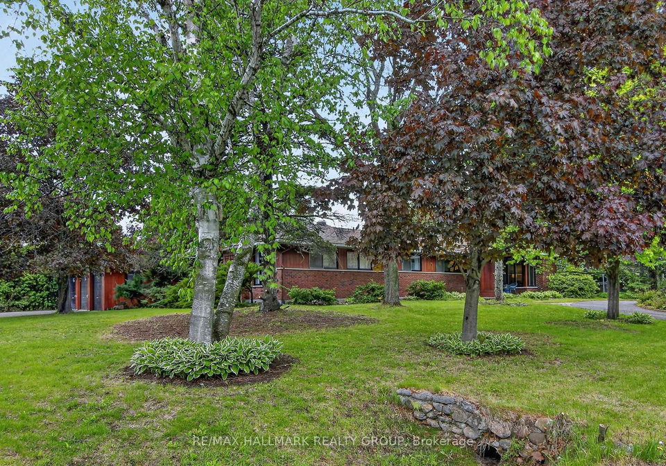 2-birdstone-avenue-ottawa-ontario-x13178088