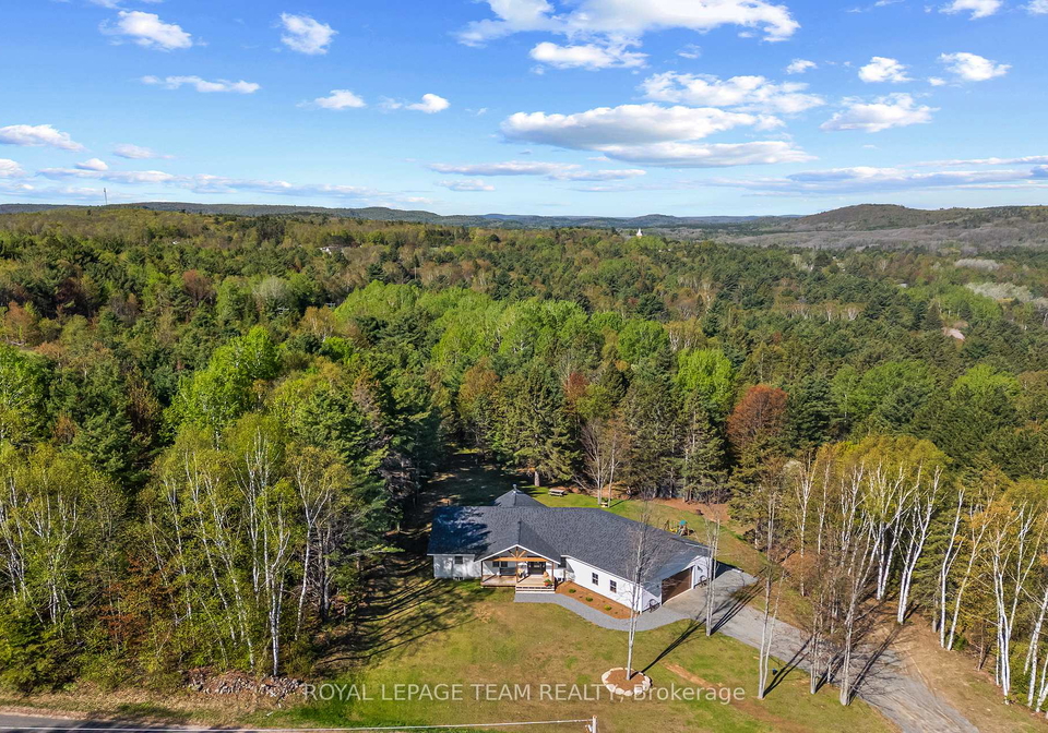 36-hillcrest-avenue-killaloe-hagarty-and-richards-killaloe-hagarty-and-richards-ontario-x13181588