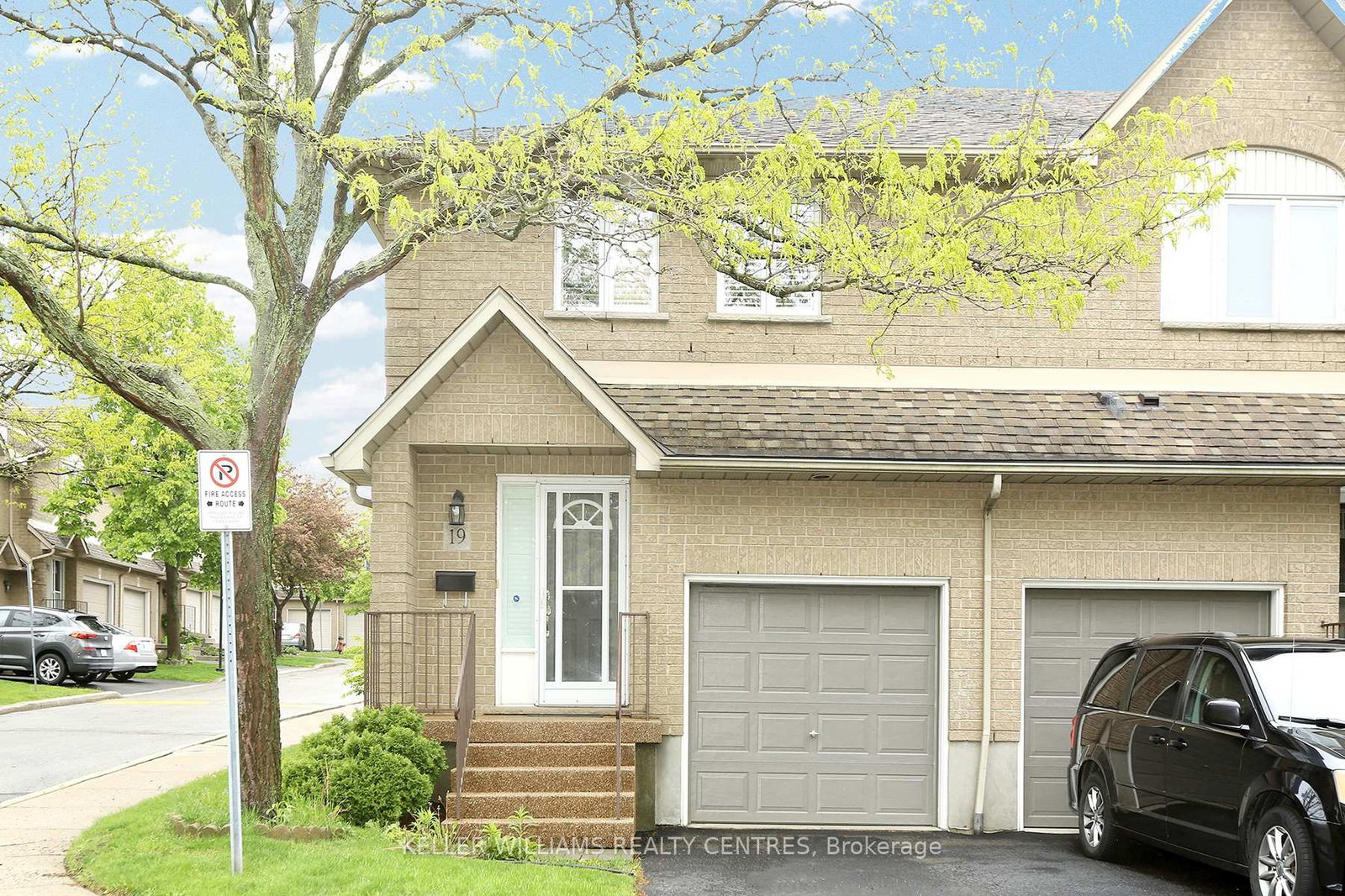 100-vineberg-drive-n-hamilton-ontario-x13181858