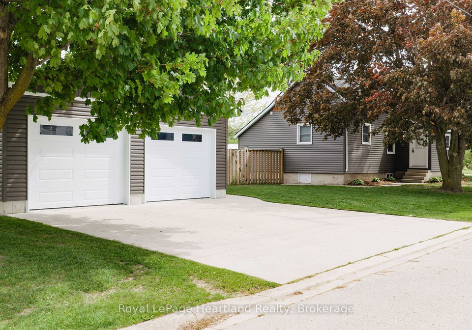 52-crombie-street-huron-east-ontario-x13182218