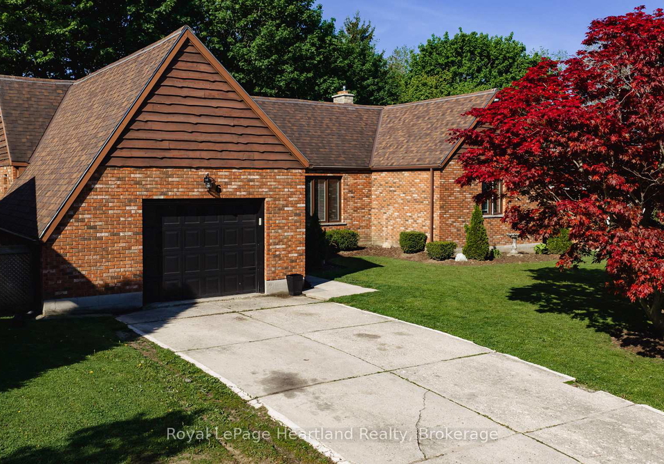 6-alexander-street-huron-east-ontario-x13182316