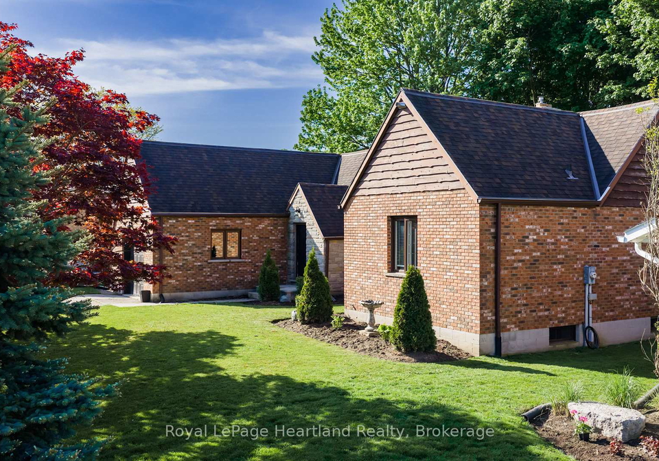 6-alexander-street-huron-east-ontario-x13182316