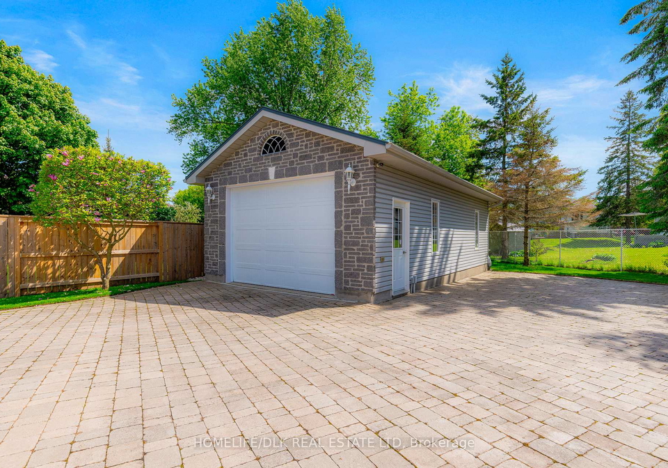 27-loyalist-place-brockville-ontario-x13182472