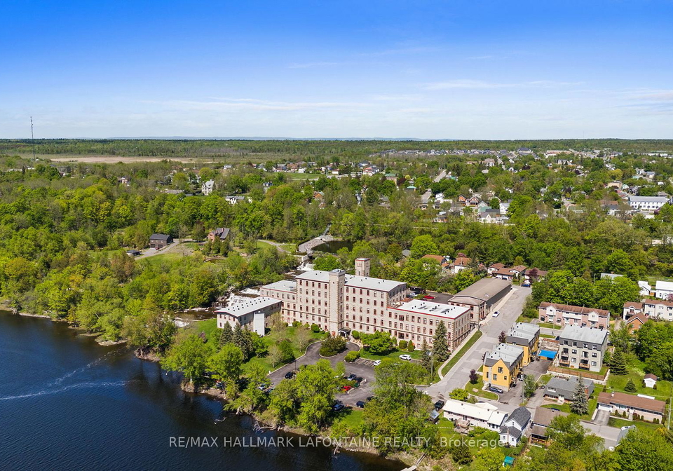1-rosamond-street-e-mississippi-mills-ontario-x13182524