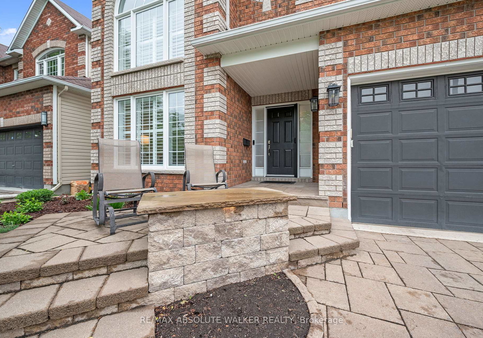 245-lucinda-crescent-ottawa-ontario-x13182846