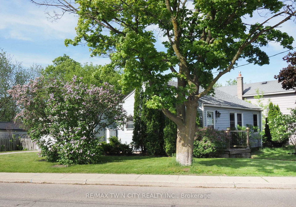 1-forbes-street-cambridge-ontario-x13183168