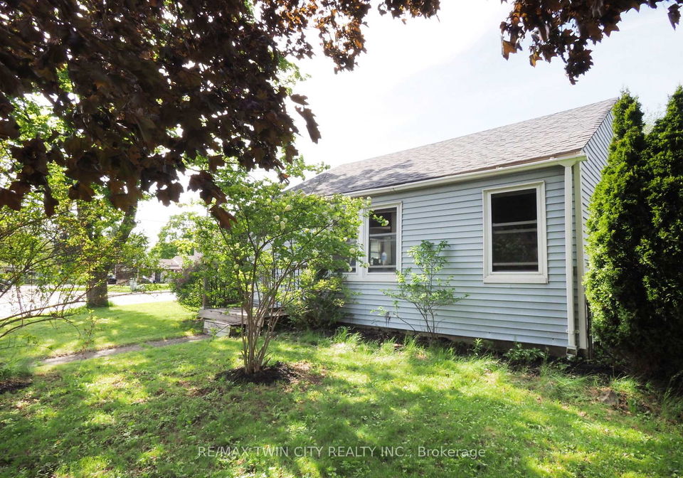 1-forbes-street-cambridge-ontario-x13183168