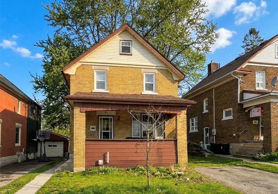 peppler-street-waterloo-ontario-x13183706