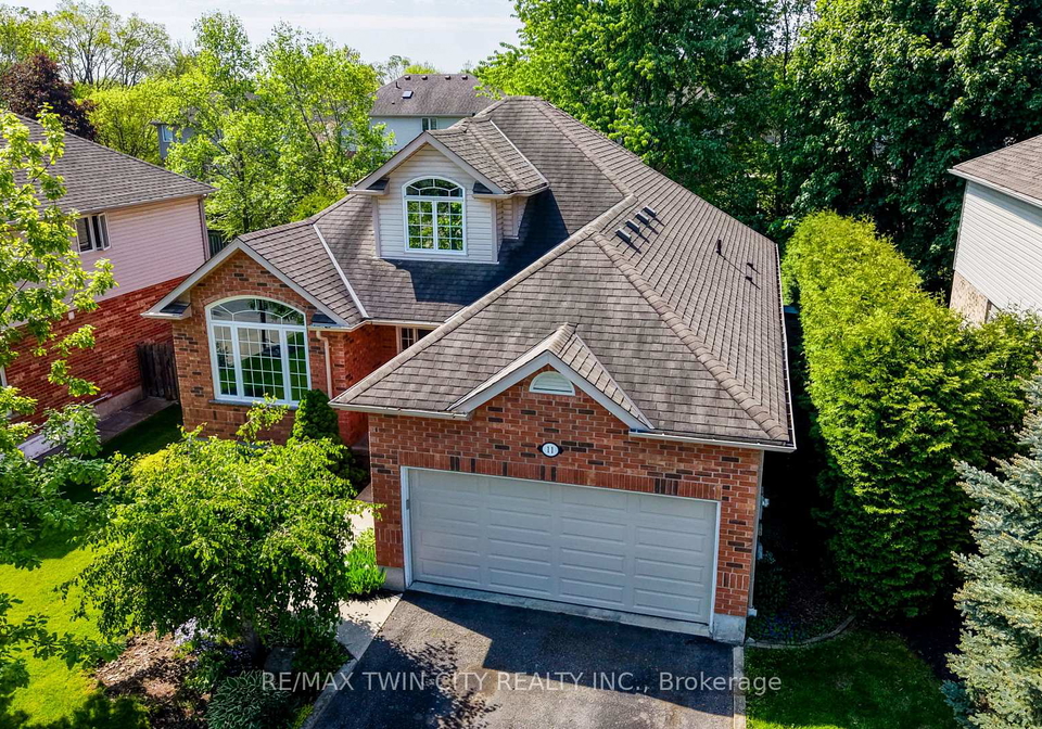 11-carolinian-lane-cambridge-ontario-x13184692