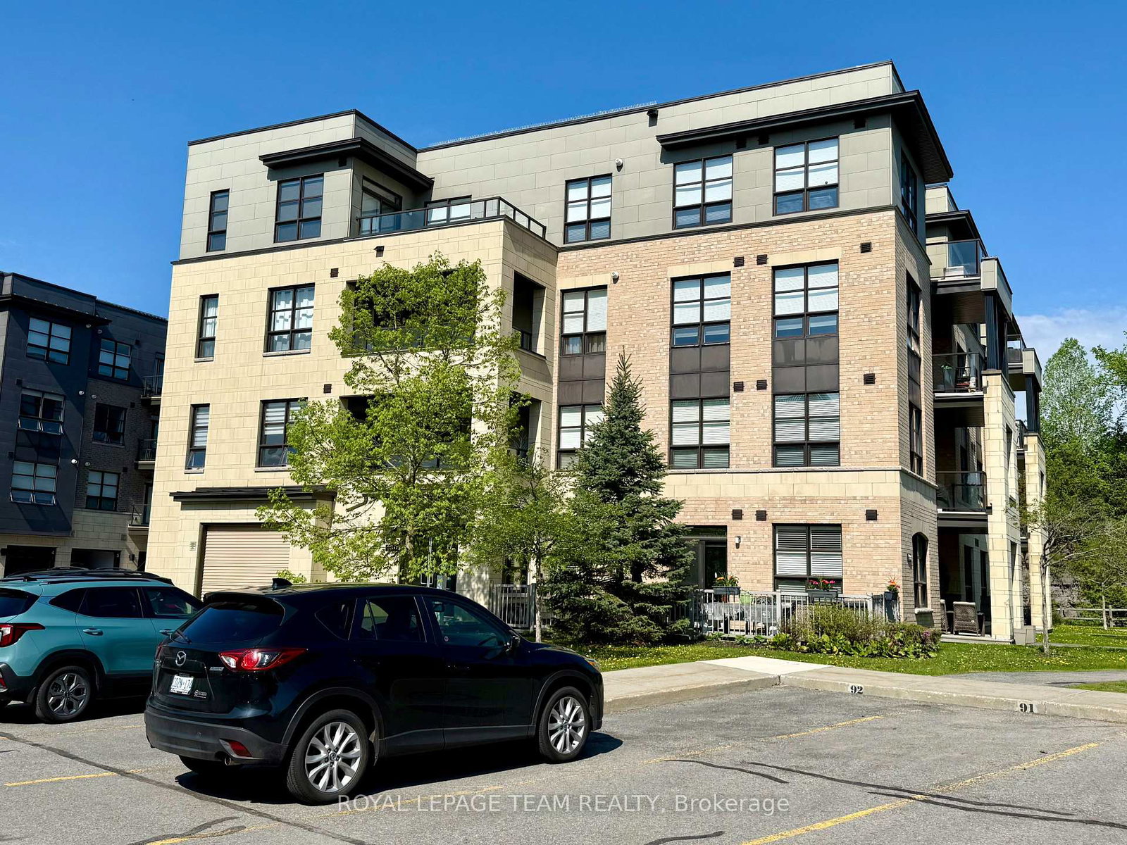 100-montblanc-private-ottawa-ontario-x13185112