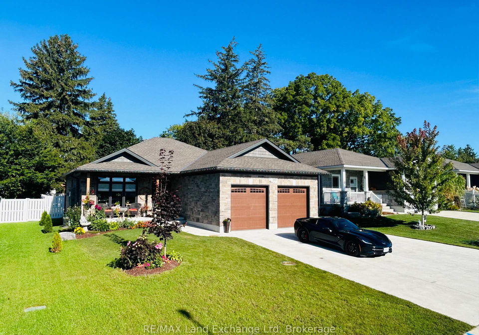 661-gloria-street-north-huron-ontario-x13185866
