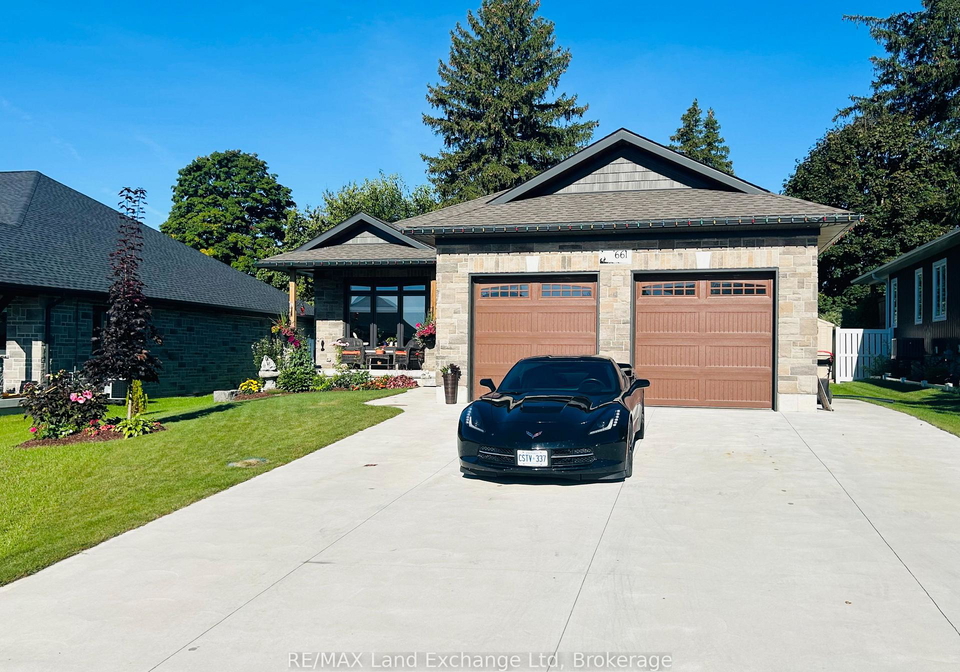 661-gloria-street-north-huron-ontario-x13185866